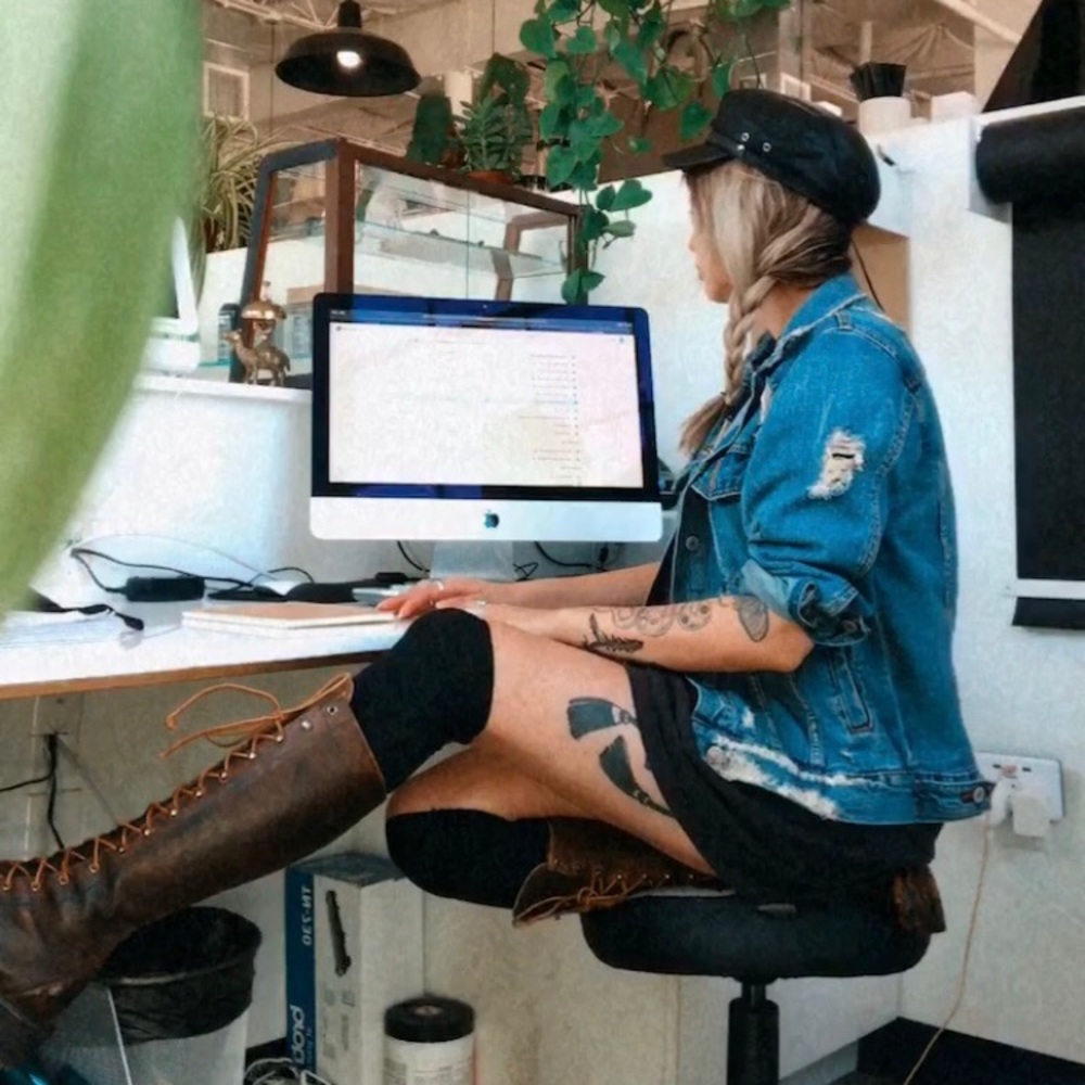 Meet your Posher, Cynthia